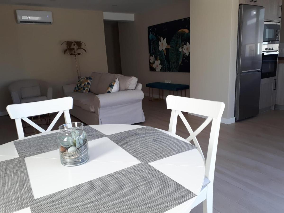 Casa La Palmera - Solo Familias Y Parejas Conil De La Frontera Dış mekan fotoğraf
